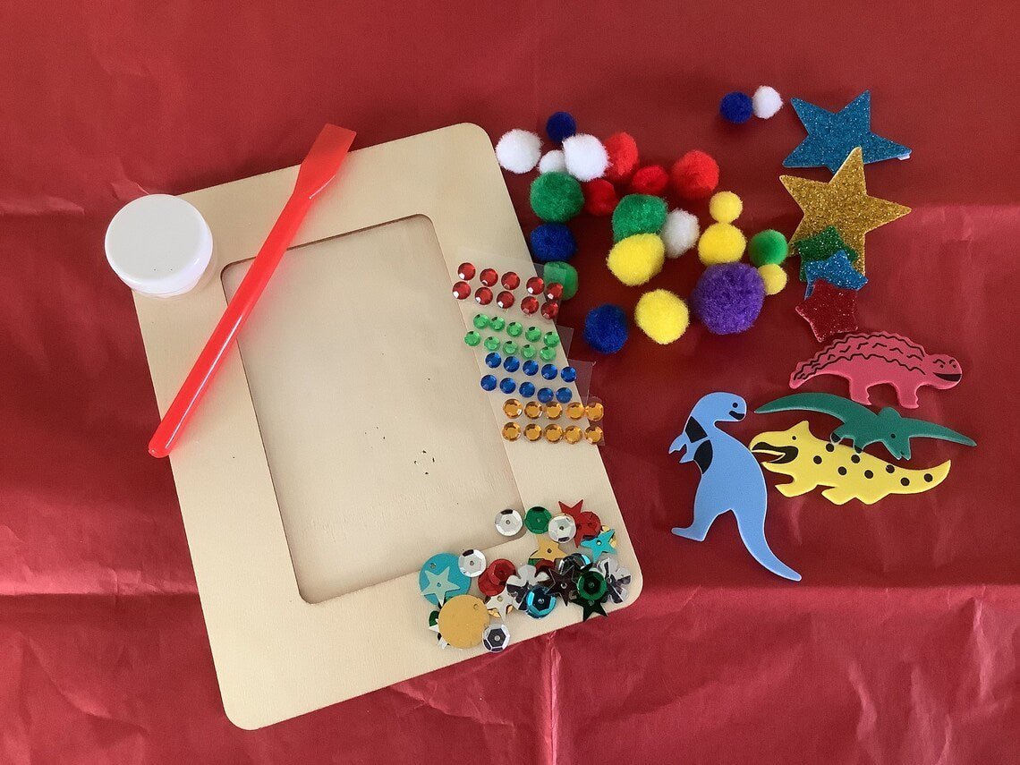 Photo Frame mini Craft Kit Dinosaur or Princess Ey Up Crafters