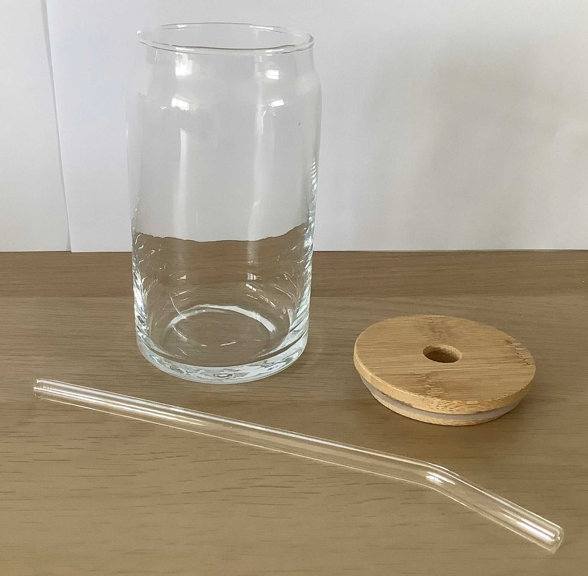 Clear beer glass & straw with bamboo lid Ey Up Crafters