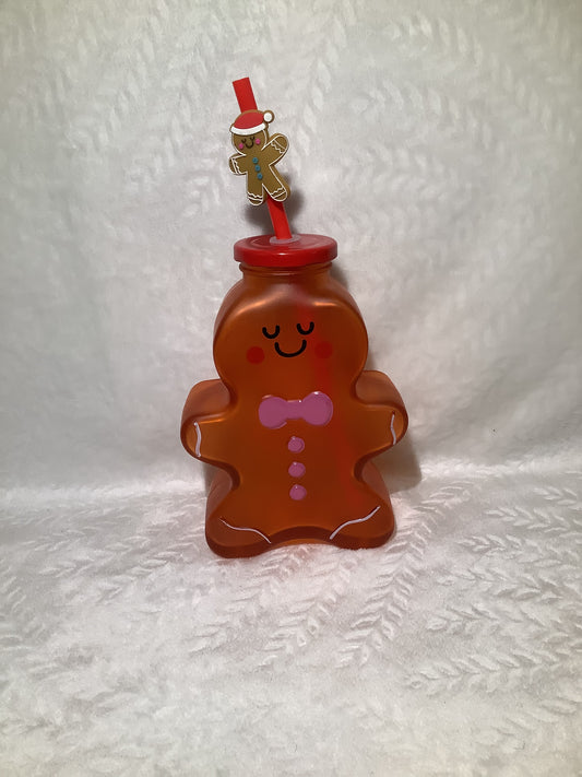 These Gingerbread glass cups are the perfect way to enjoy cold drinks this Christmas.

Each cup has a 450ml capacity, and measures H16 x W11.5 x D5cm. Constructed from coloured glass and shaped like a gingerbread man, the cups have painted details and come with a screw fit tin lid, a plastic straw with silicone gingerbread attachment.